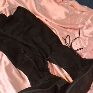 Elegant Black Women's Boots